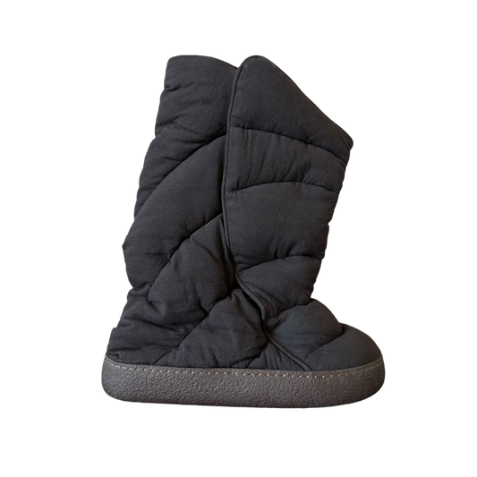 Yeezy NSLTD BT Single Shoe Sample